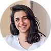 Porträt von Ayda Pirmohammadi.