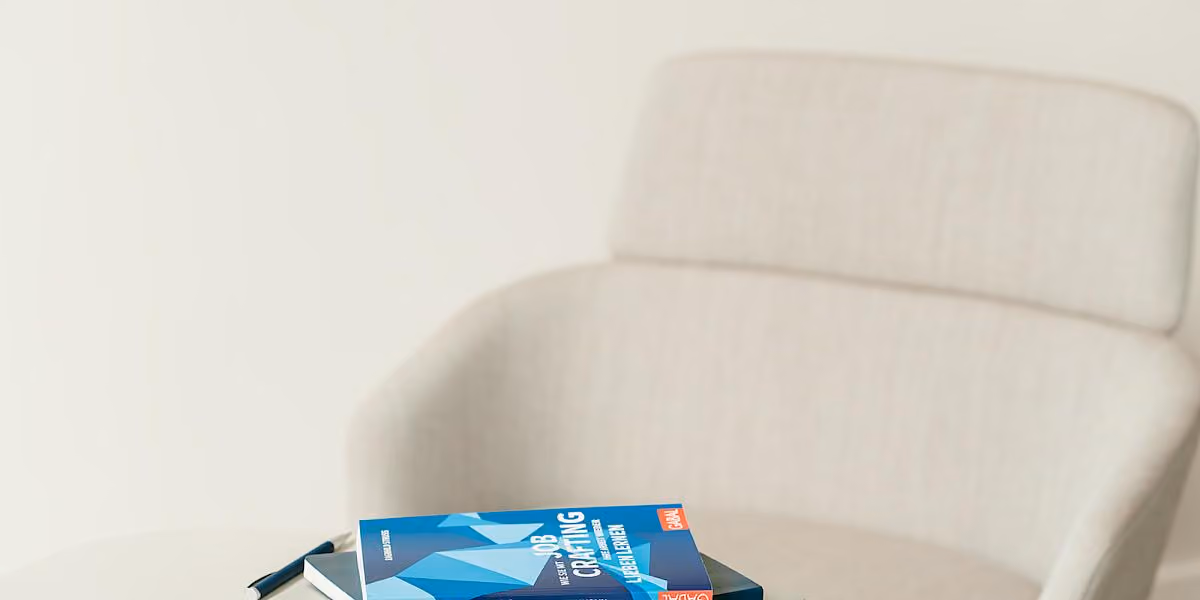 Bild zur Coaching-Übung „PDF zum Download: Job Jahres Review 2025“.