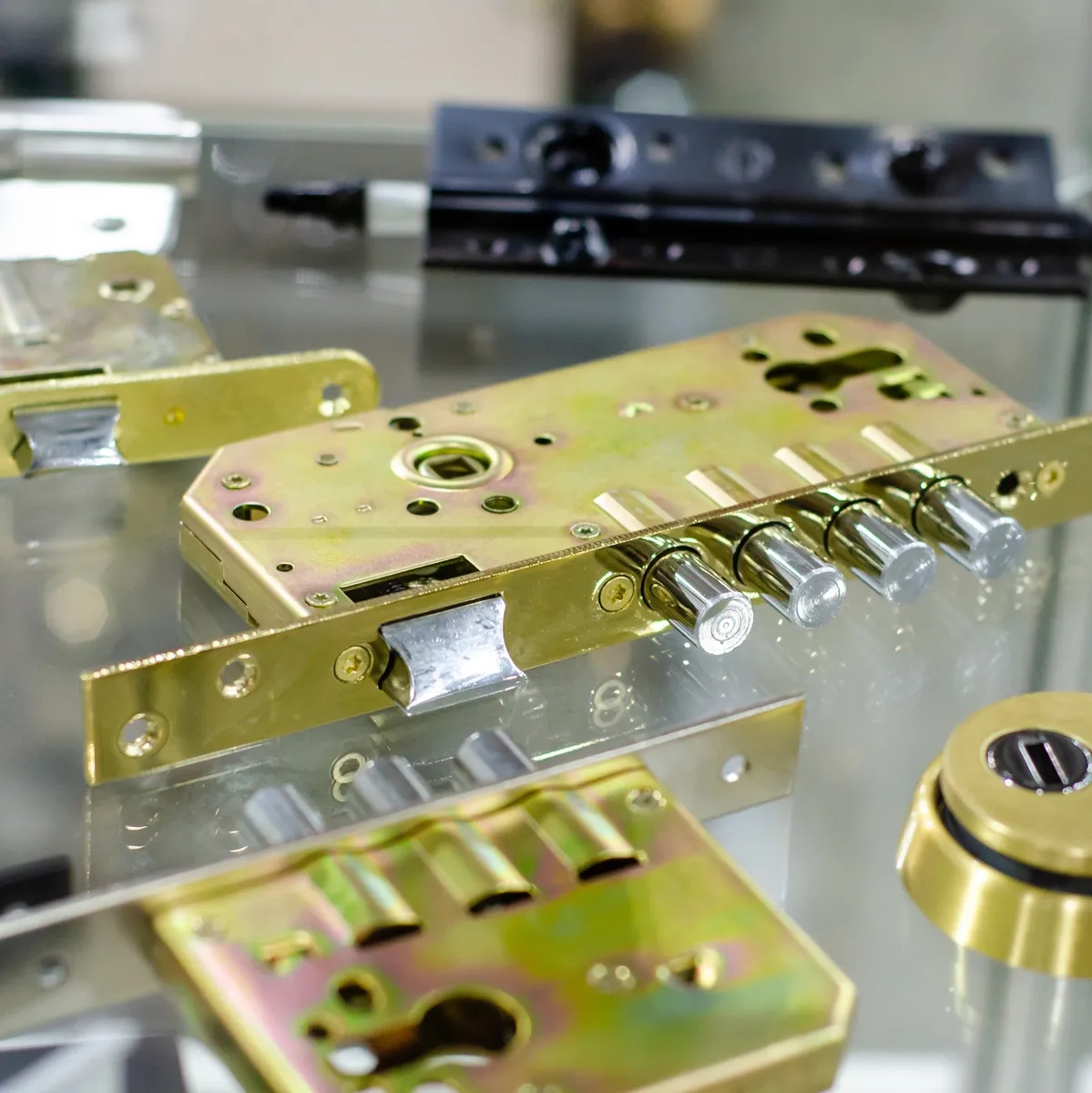 Commercial lock service