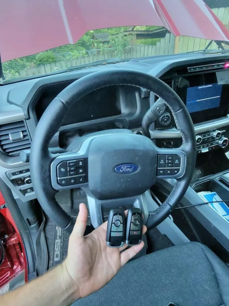 Ford key fob programming by mobile locksmith in Vancouver, WA