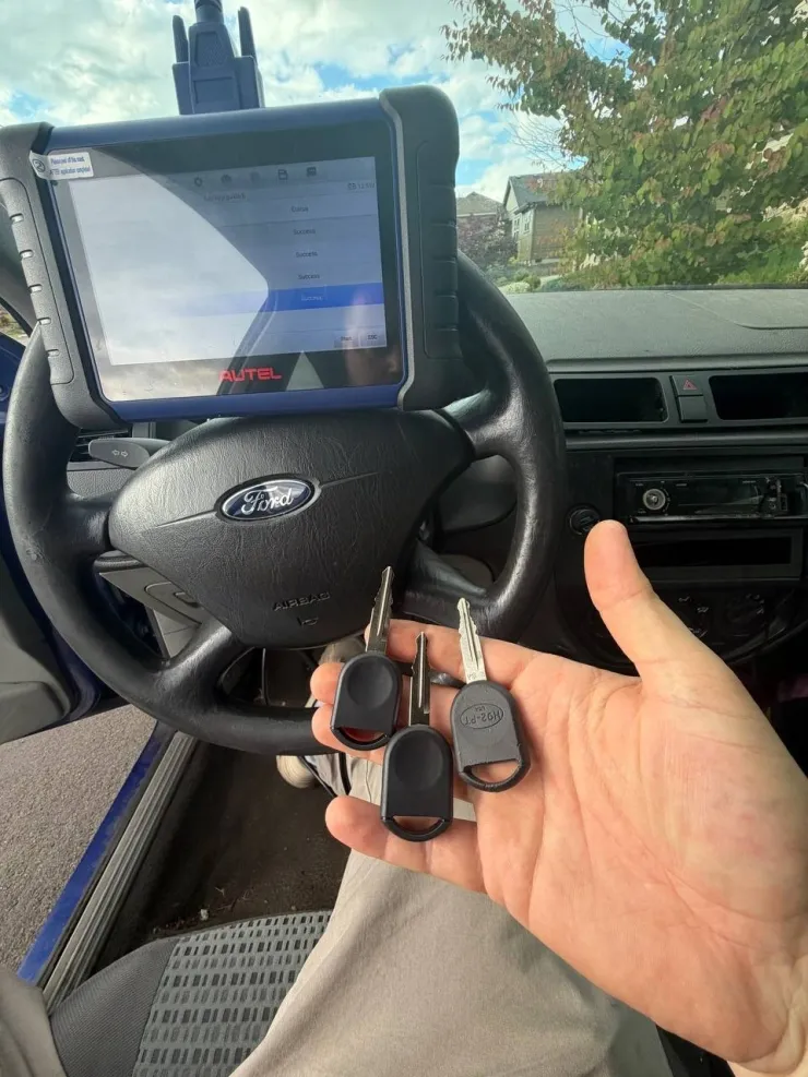 Ford replacement car keys programmed with diagnostic tool in Vancouver, WA