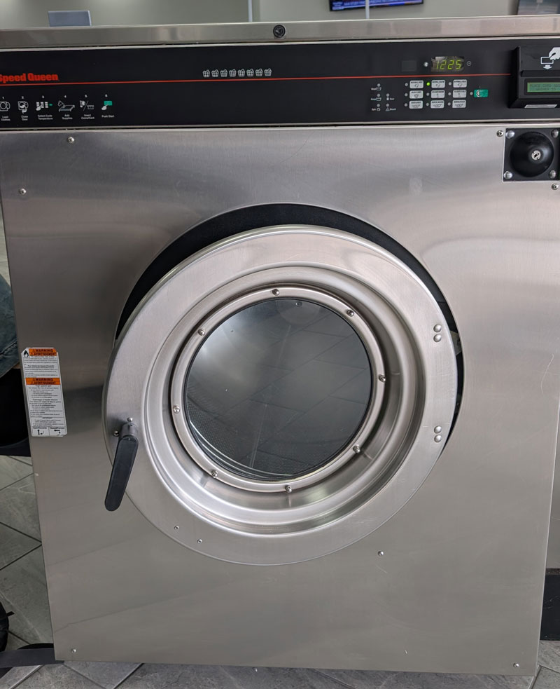80 pound capacity Speed Queen washer at Lafayette Laundromat