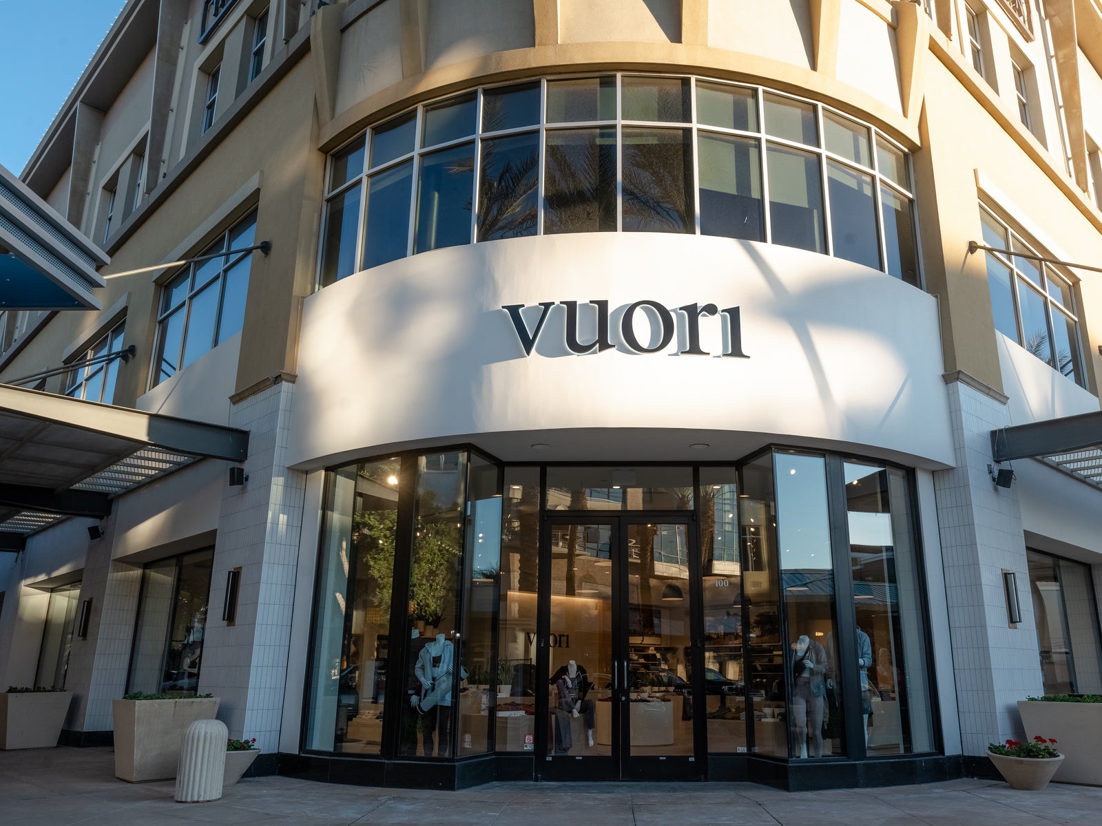Vuori Kierland Commons storefront facade in Scottsdale, Arizona
