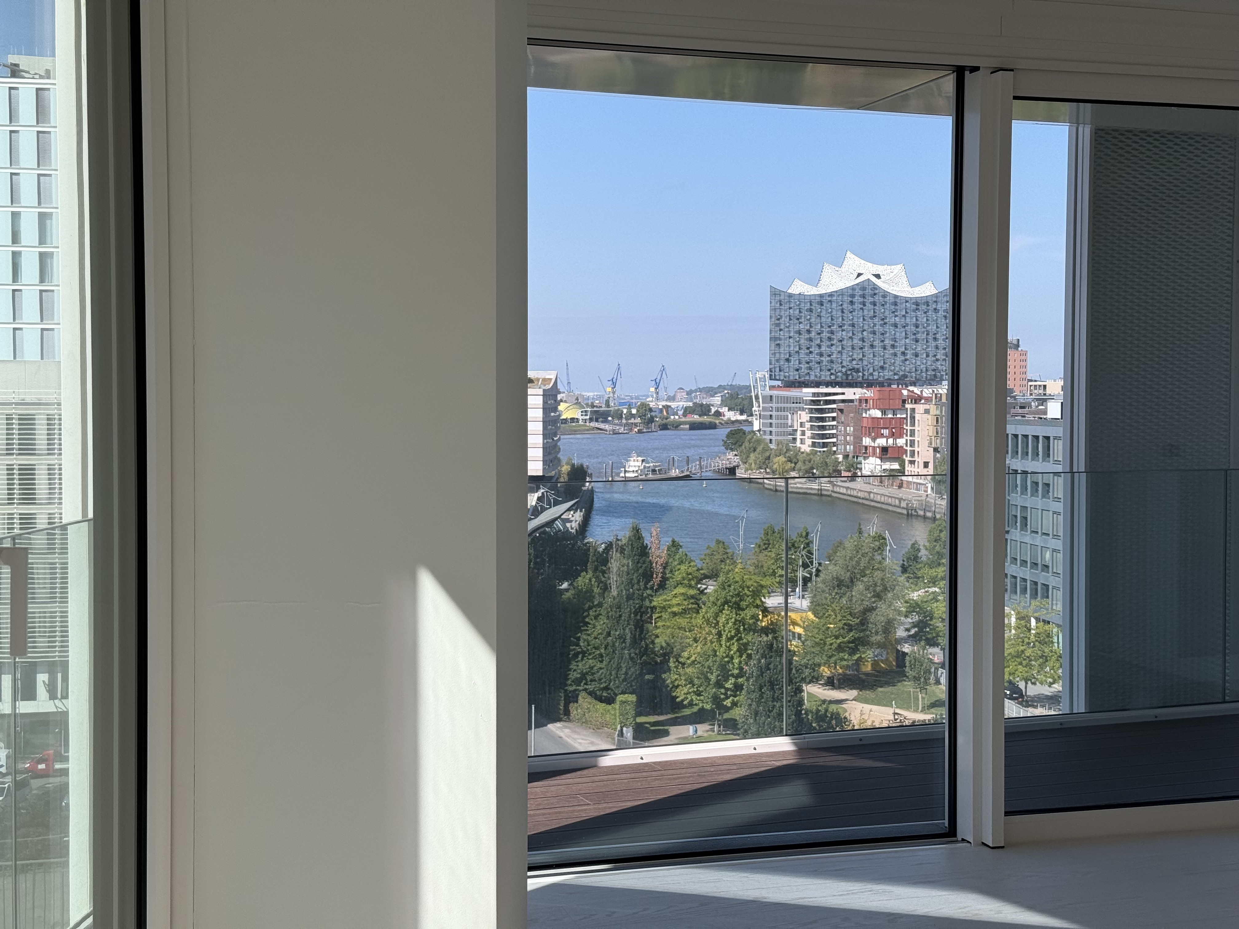Die Elbphi stets im Blick