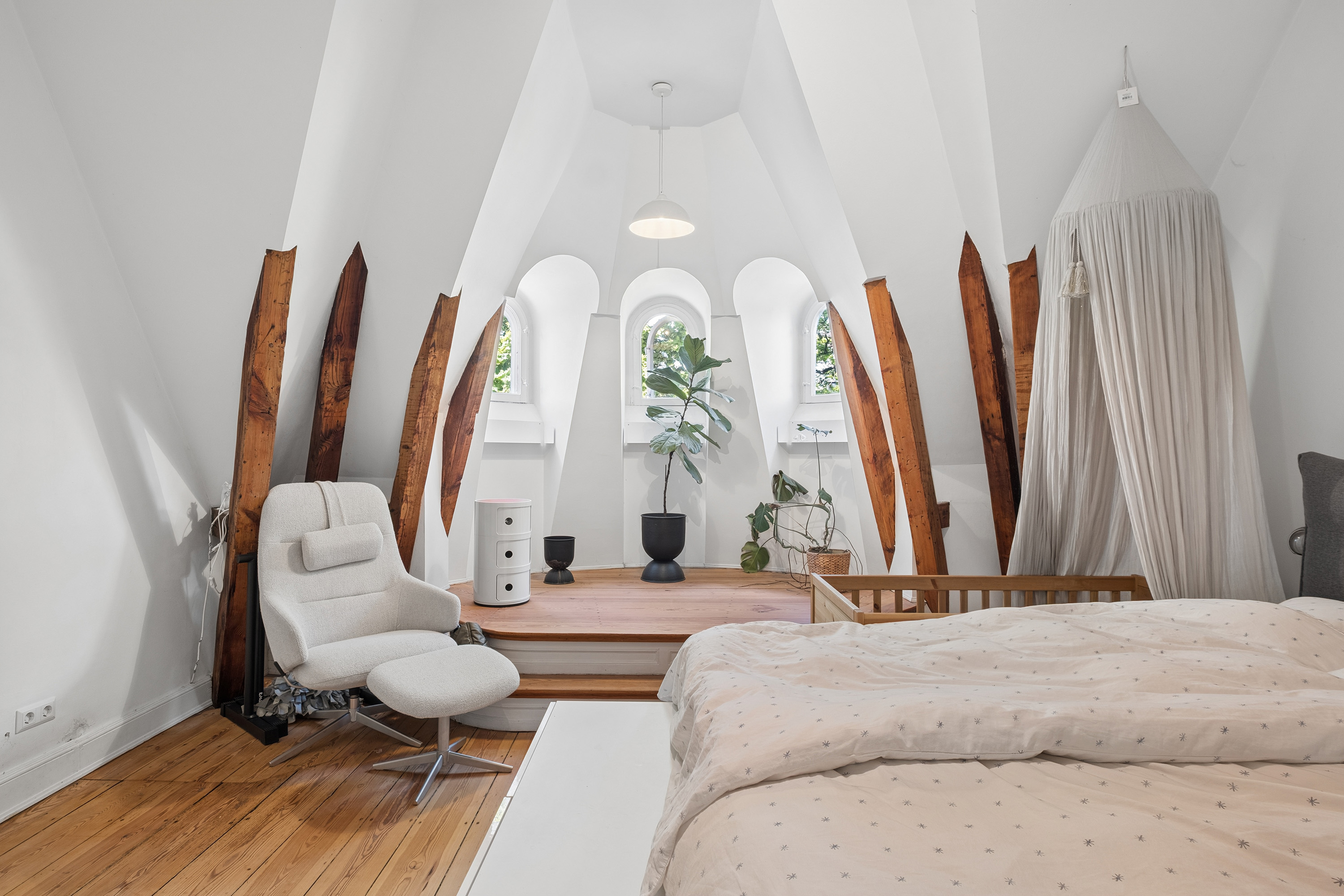 Masterbedroom mit Erker