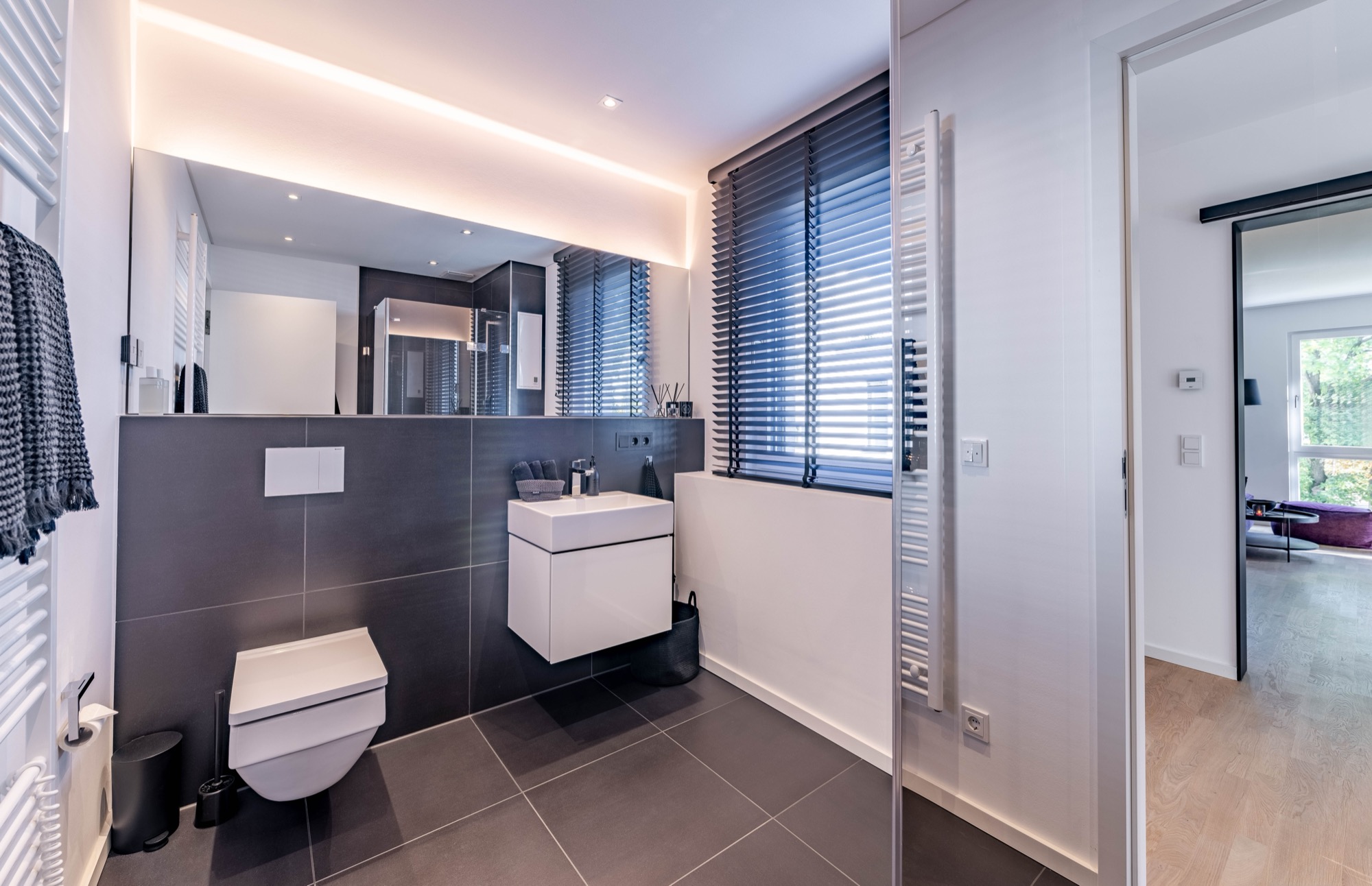 Badezimmer mit Dusche
