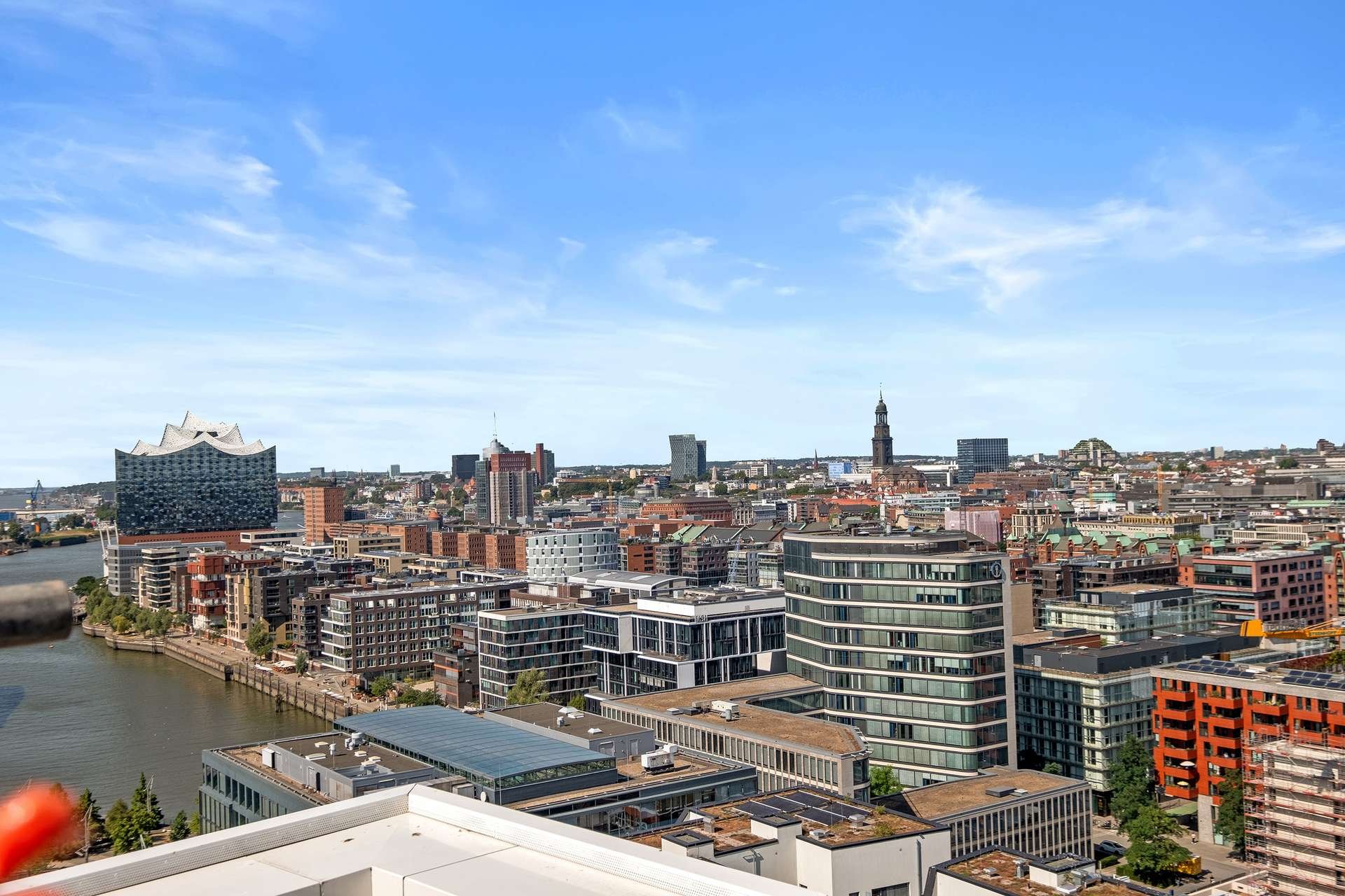 Unverbaubare Weitblick von der Dachterrasse