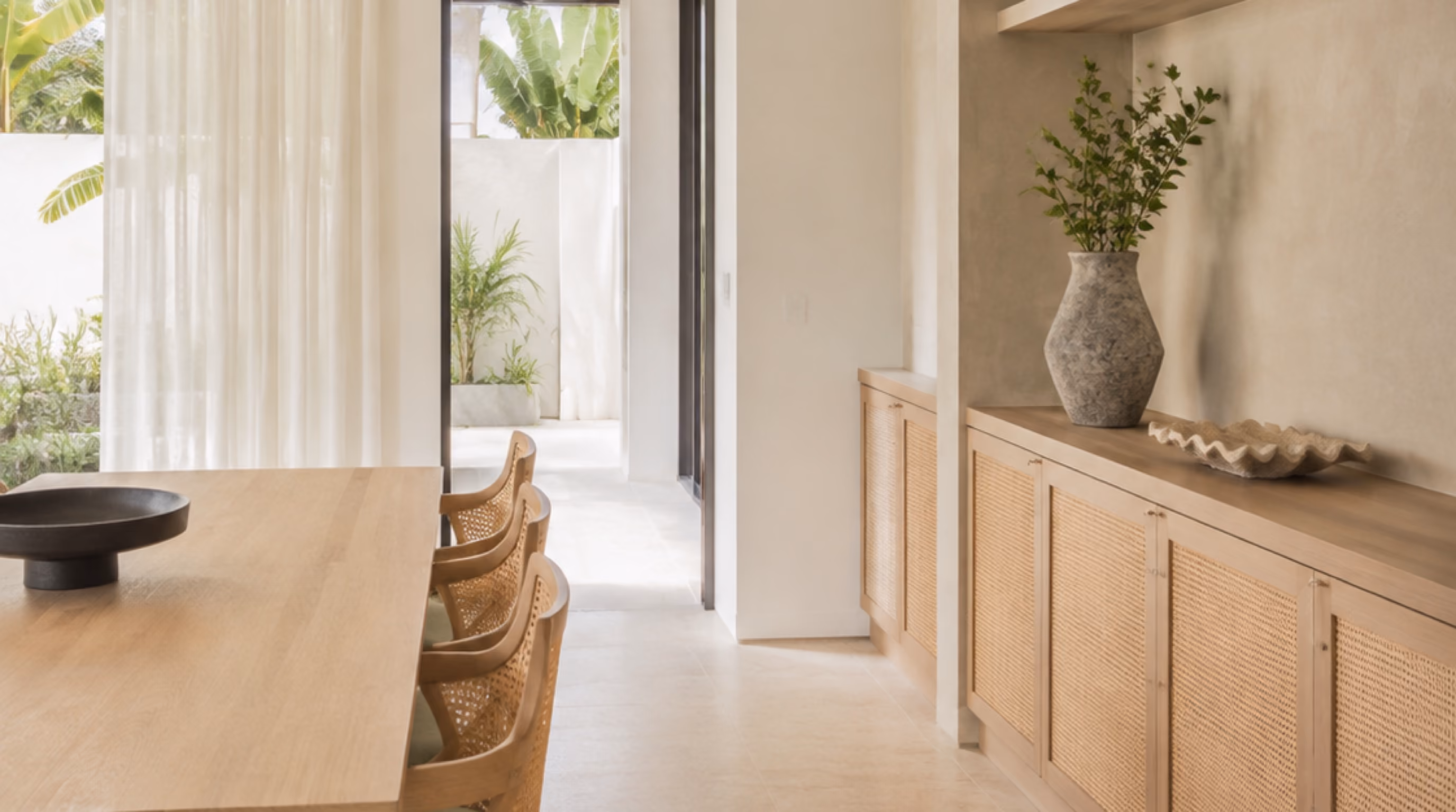 Refined tropical coastal interior inspiration for Changi / Loyang homes, photo 7