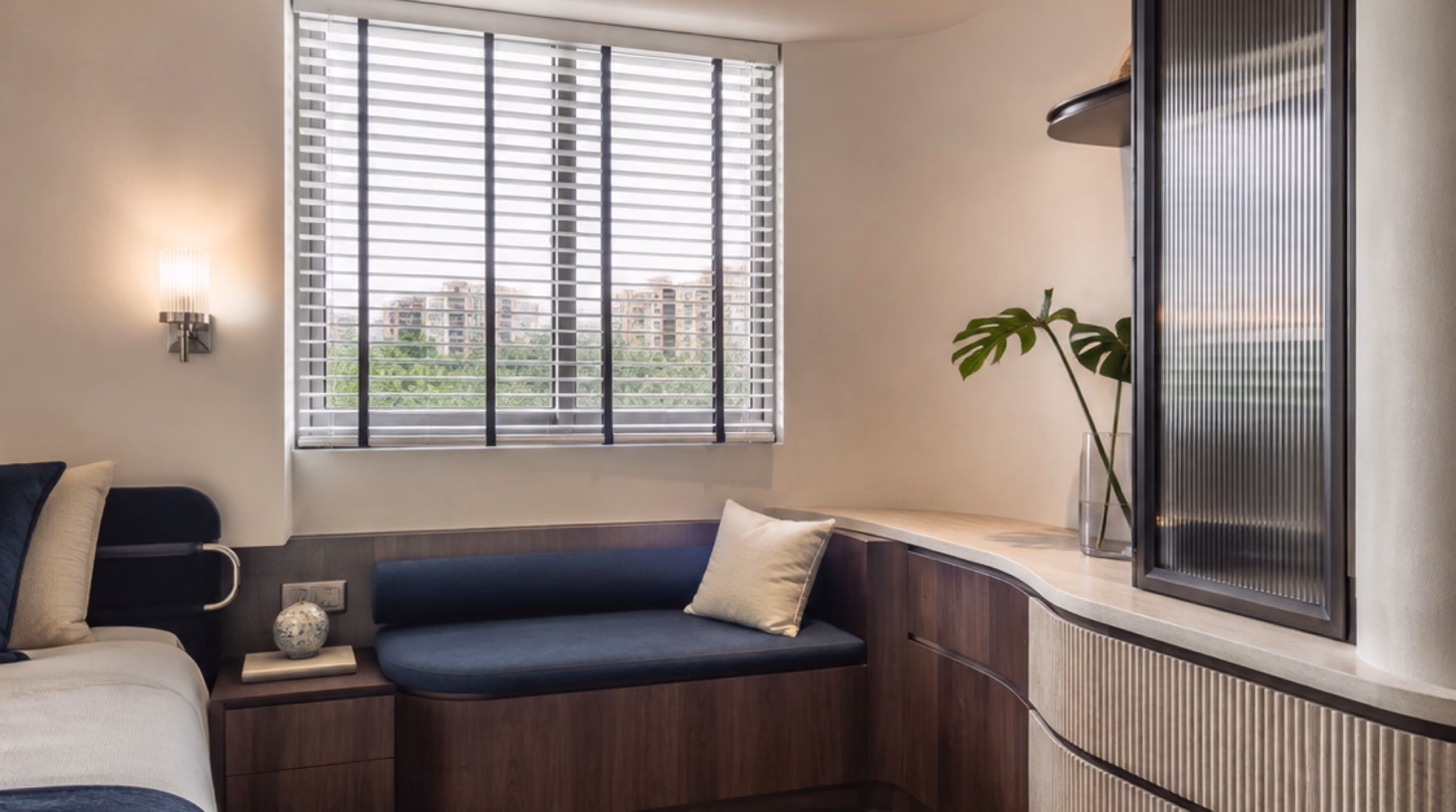 Streamline moderne interior inspiration for Dakota / Mountbatten homes, photo 11