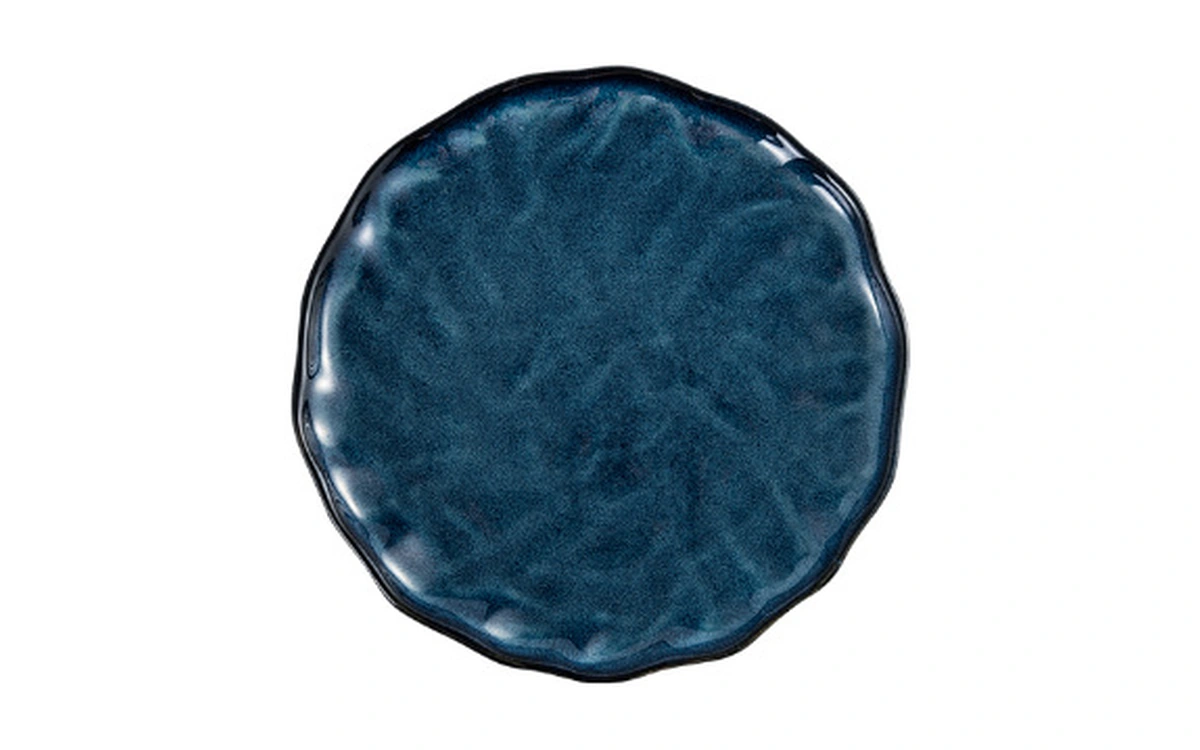 Deep Crest Small Flat Plate on white