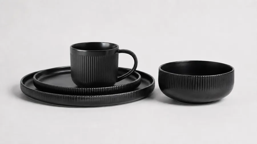 Midnight Reed tableware collection