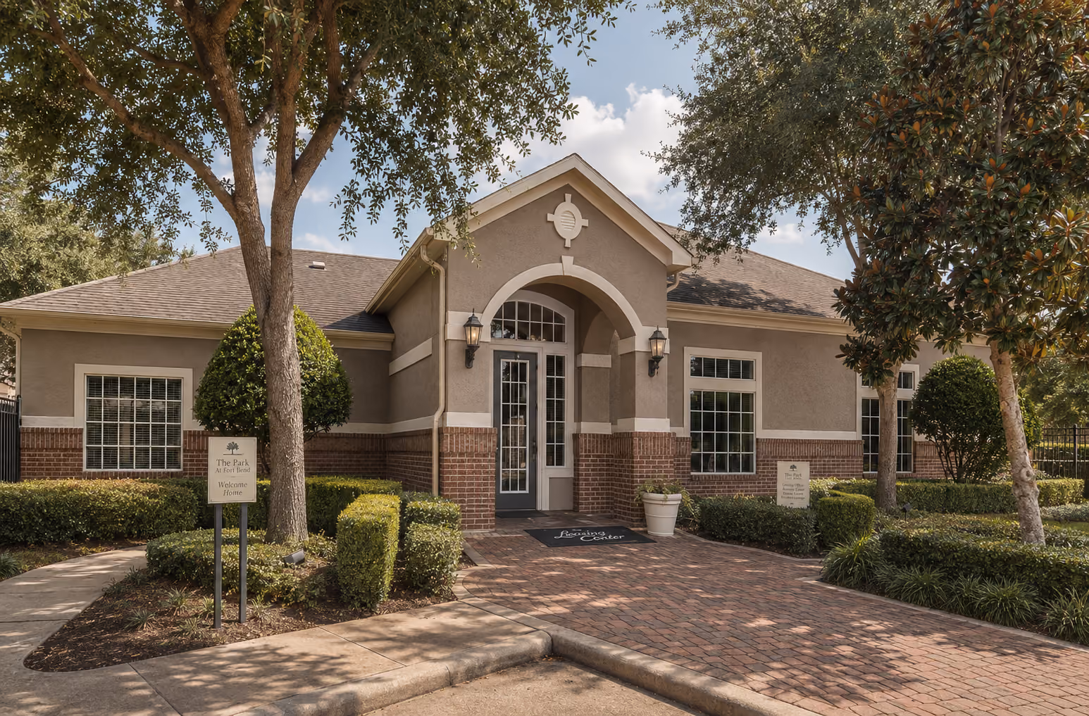 Welcoming Leasing Center