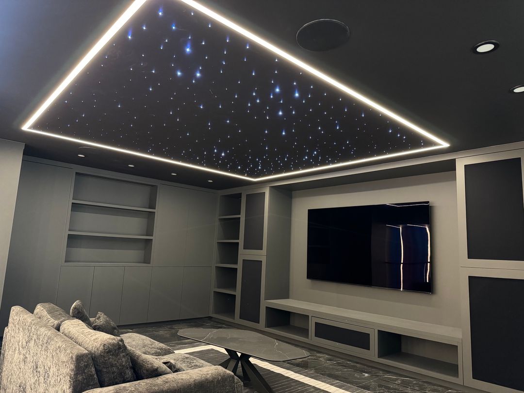 Fibre-optic star ceiling