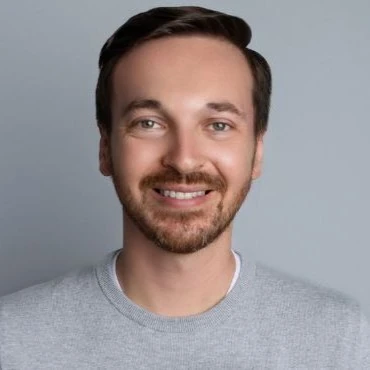 Dan G., Director of Ecommerce, Giordano's