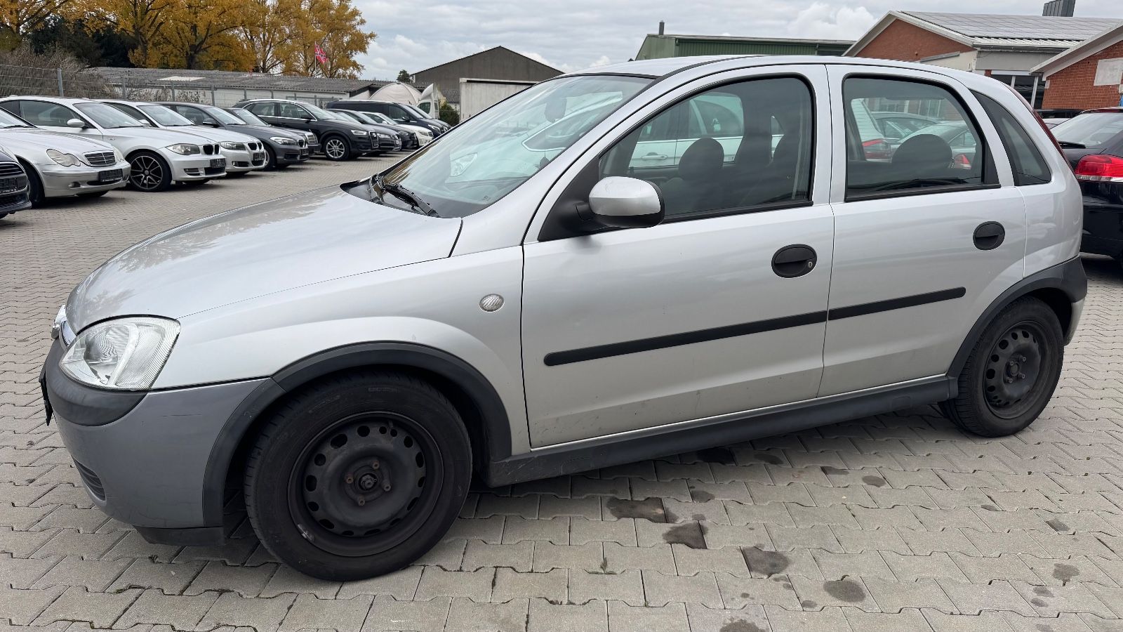 Opel Corsa 1.2 16V – Bild 3