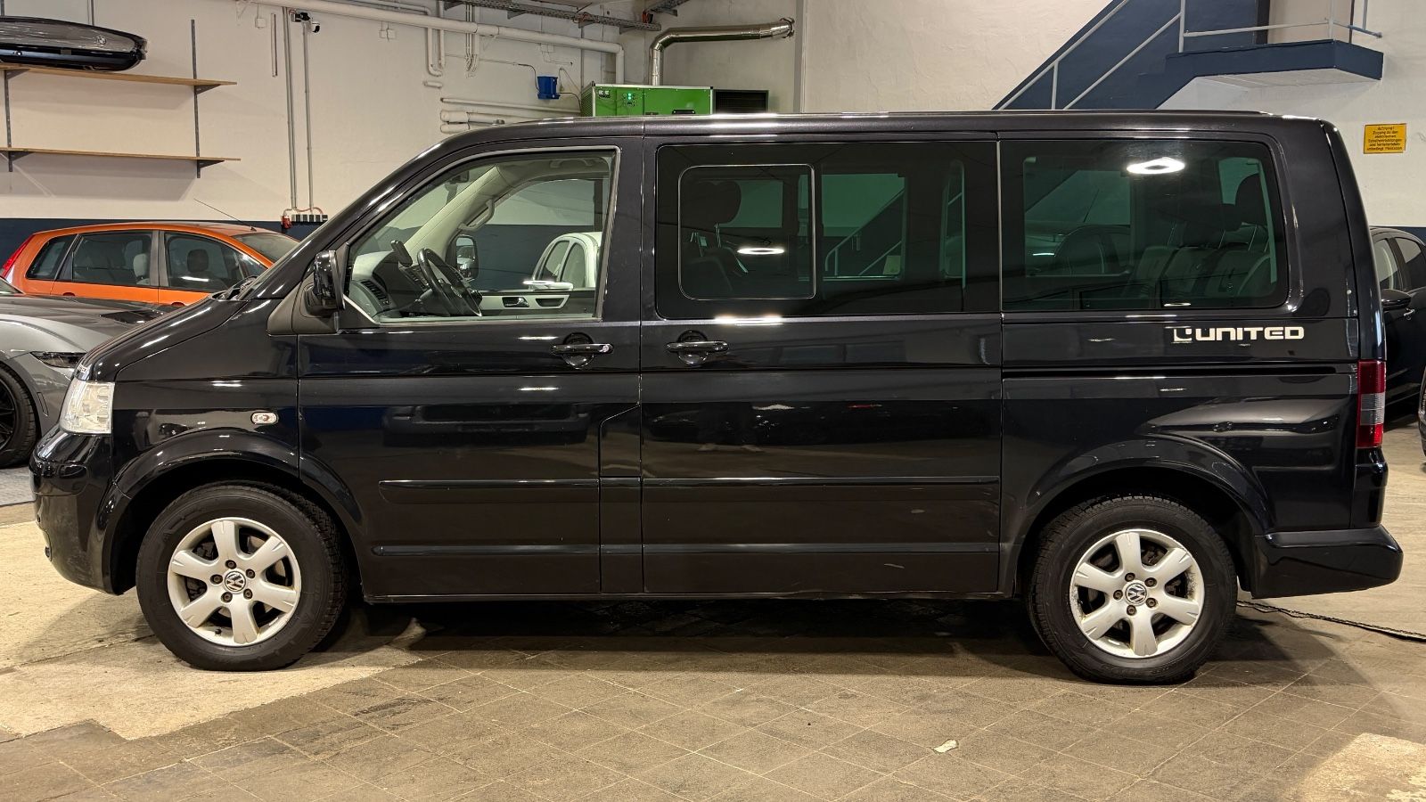 VW T5 Multivan · Xenon · 7-Sitzer · Grosser Service NEU – Bild 2