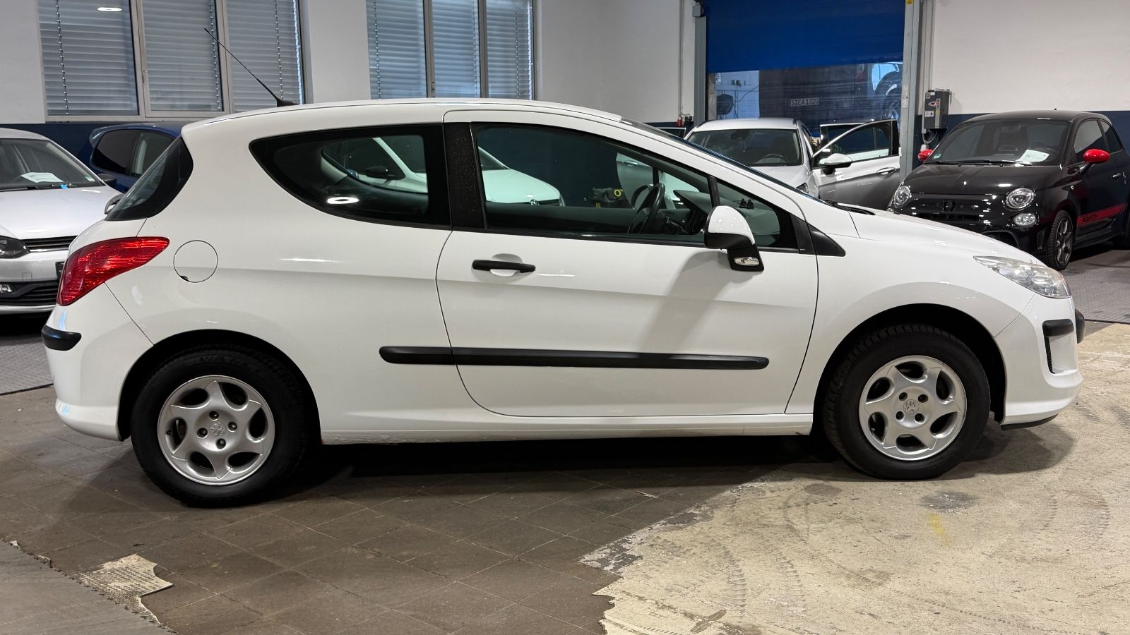 Peugeot 308 Filou · Klima · El Fensterheber · CD Radio – Bild 3