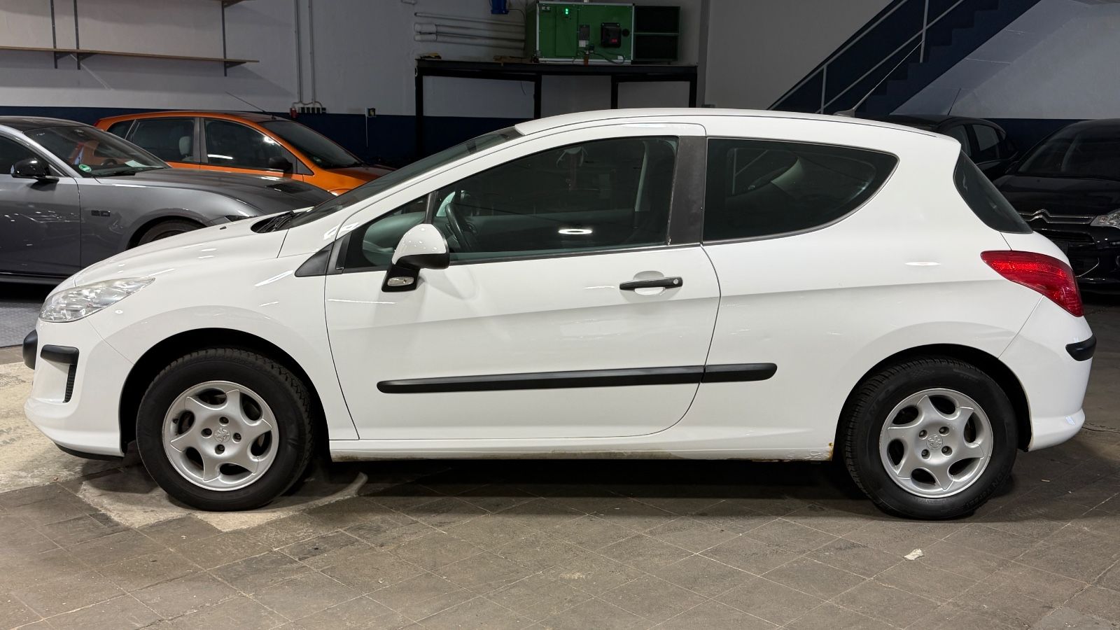 Peugeot 308 Filou · Klima · El Fensterheber · CD Radio – Bild 2