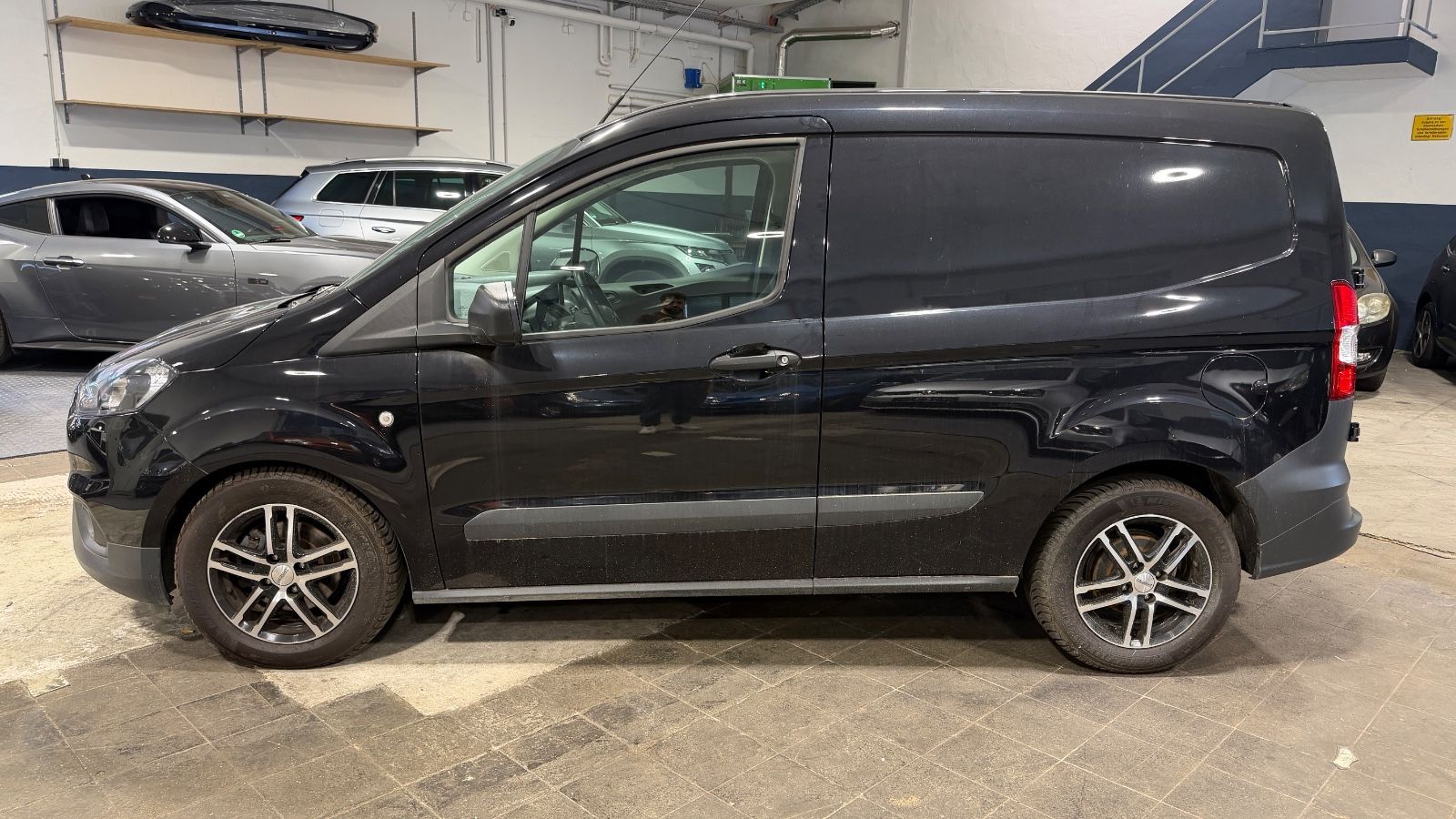 Ford Transit Courier Basis · Kamera · Tempomat · Historie – Bild 4