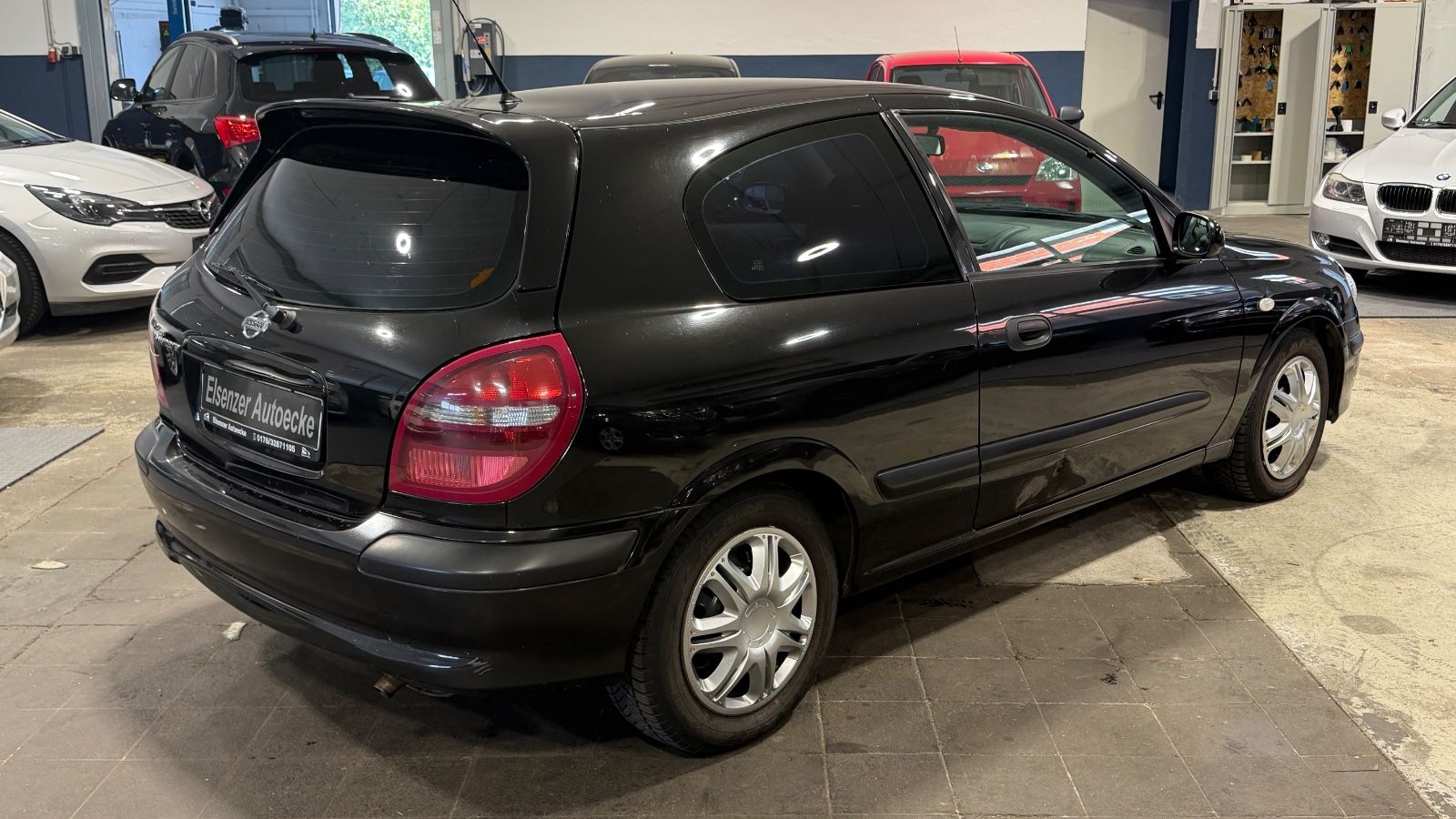 Nissan Almera CD Wechsler · EL Fensterheber · Coupe – Bild 3