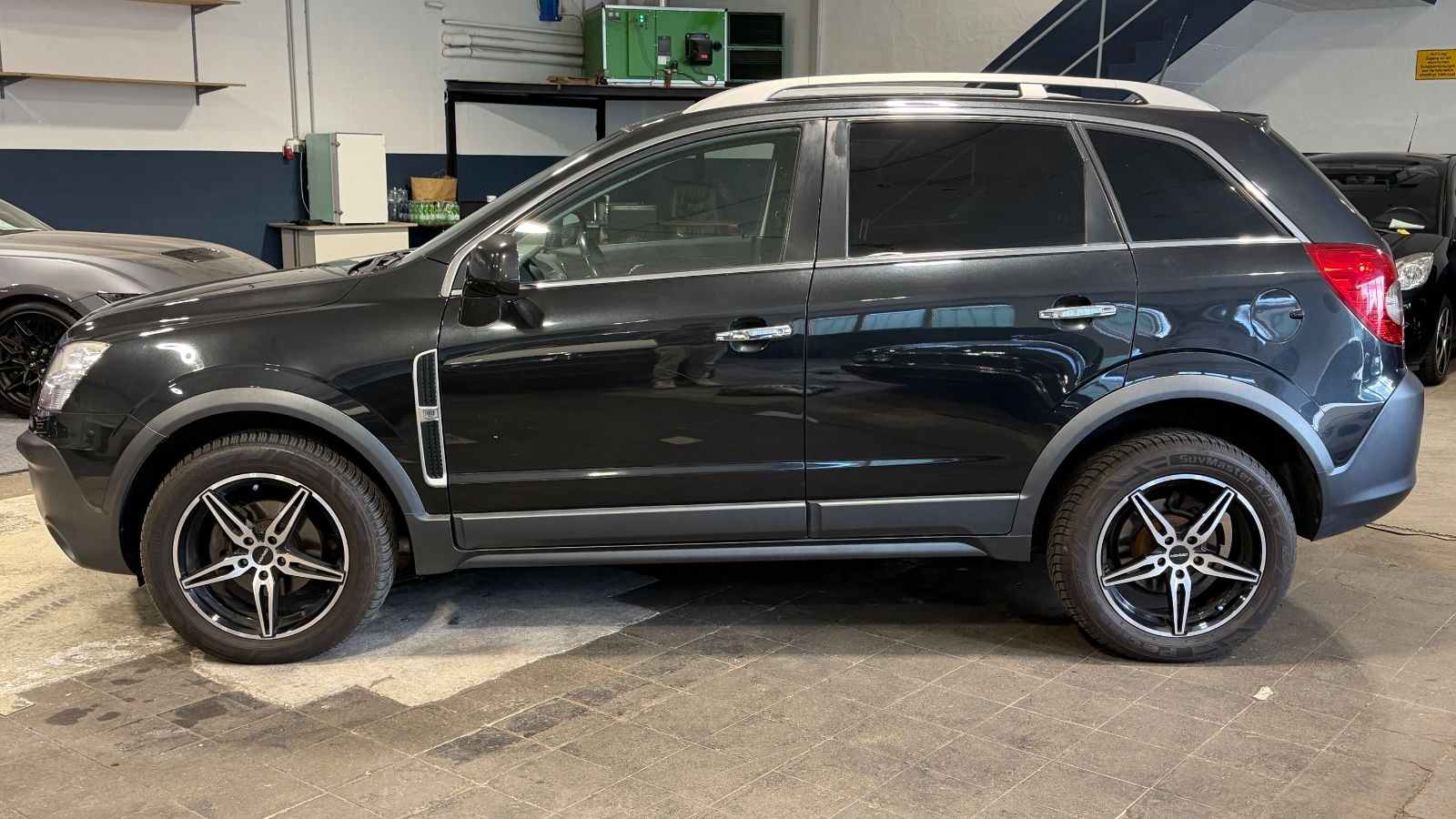 Opel Antara Cosmo 4x4 · HU/AU 02.2027 · Service NEU – Bild 2