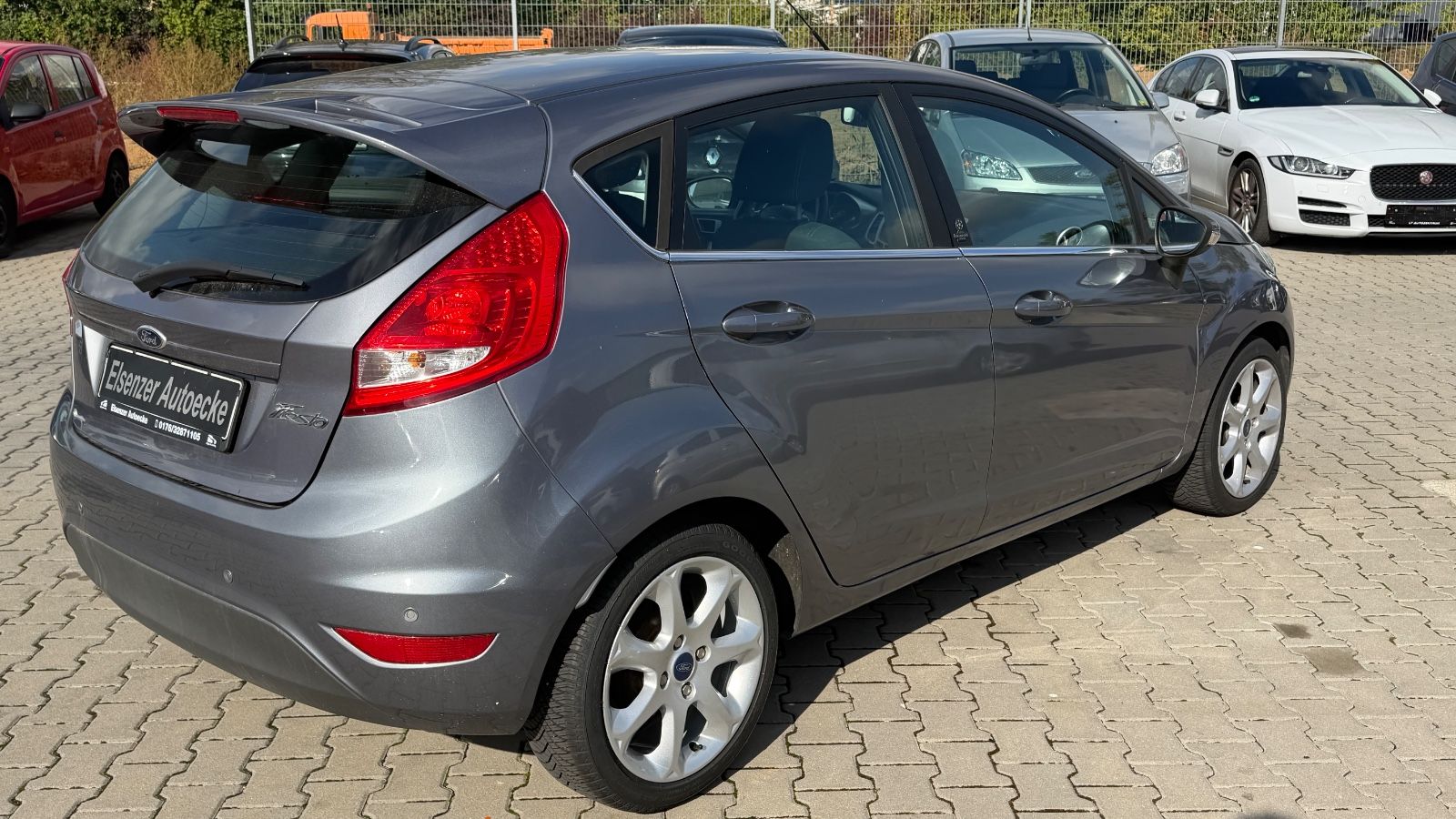 Ford Fiesta Titanium Style Paket 3 SHZ PDC MFL ALU – Bild 4