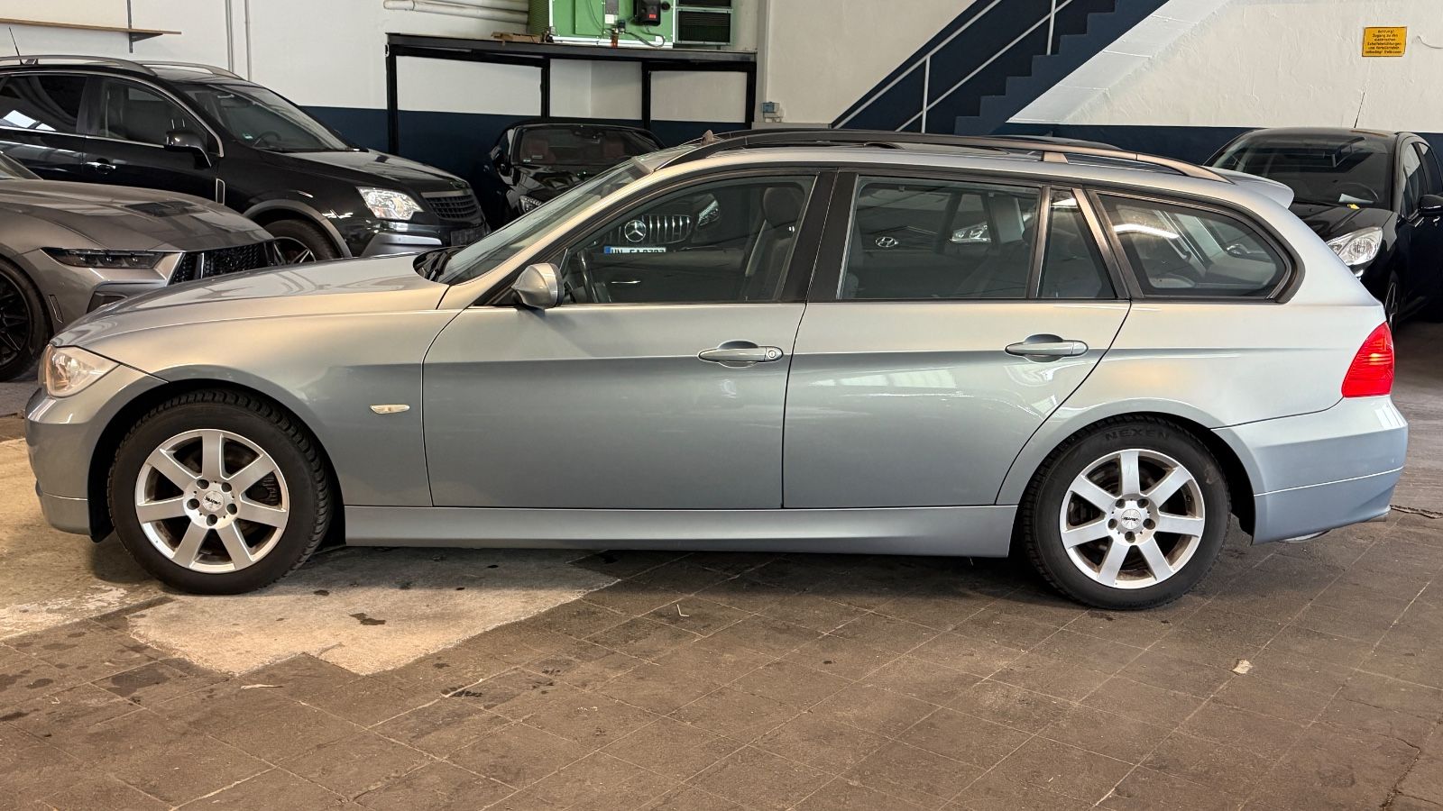 BMW 320 3 Touring 320 i – Bild 2