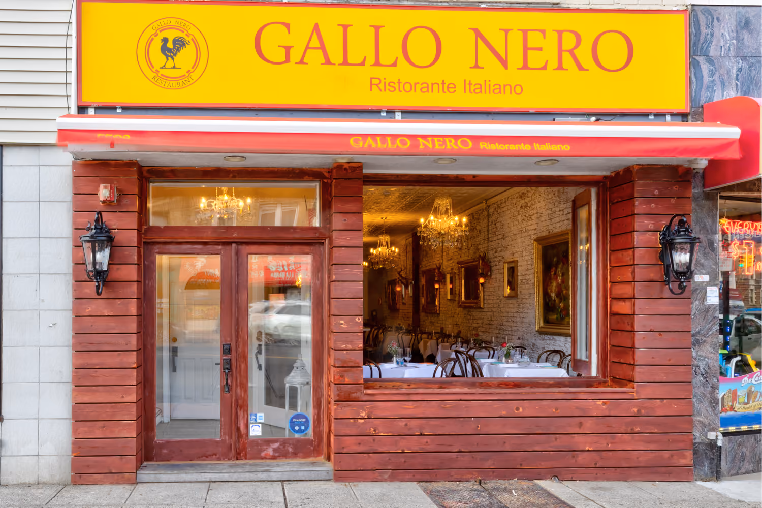 Gallo Nero table
