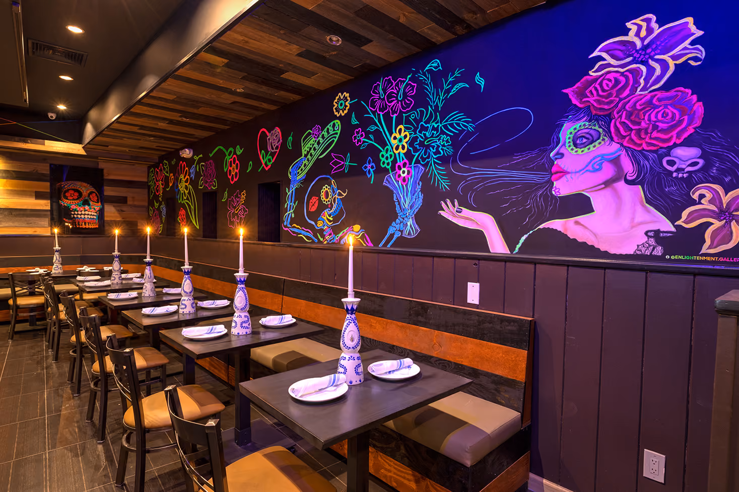Tipsy Taco interior