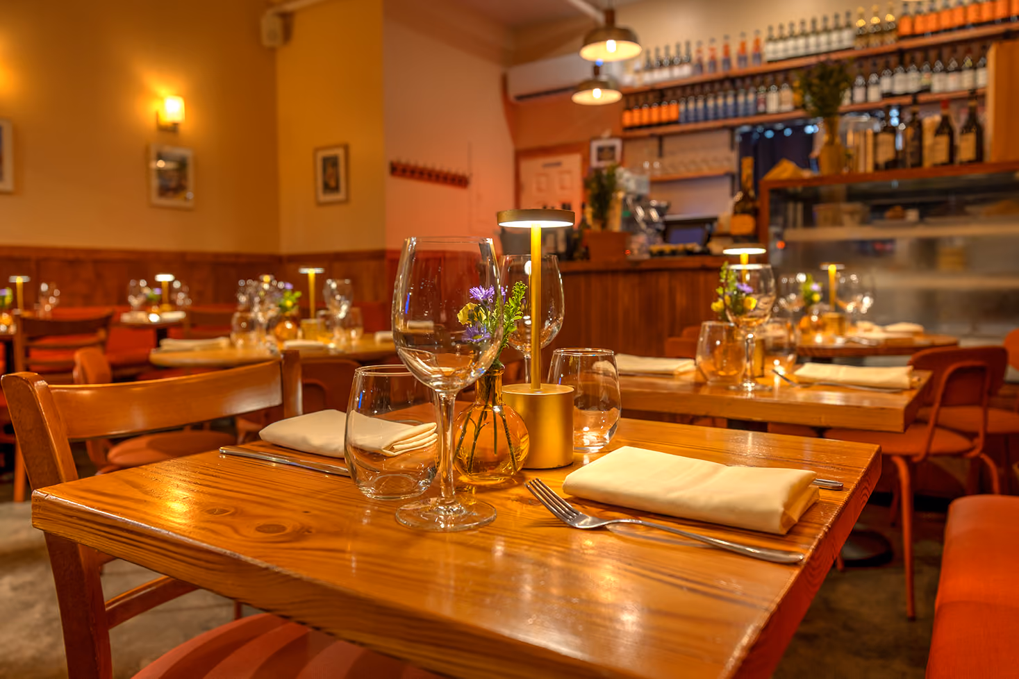 Delmonico's interior
