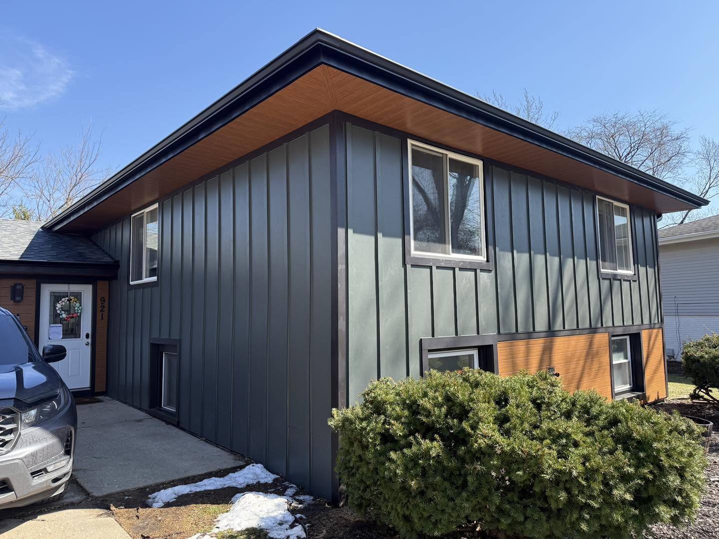Soffit replacement alongside board and batten siding in Bloomingdale, IL