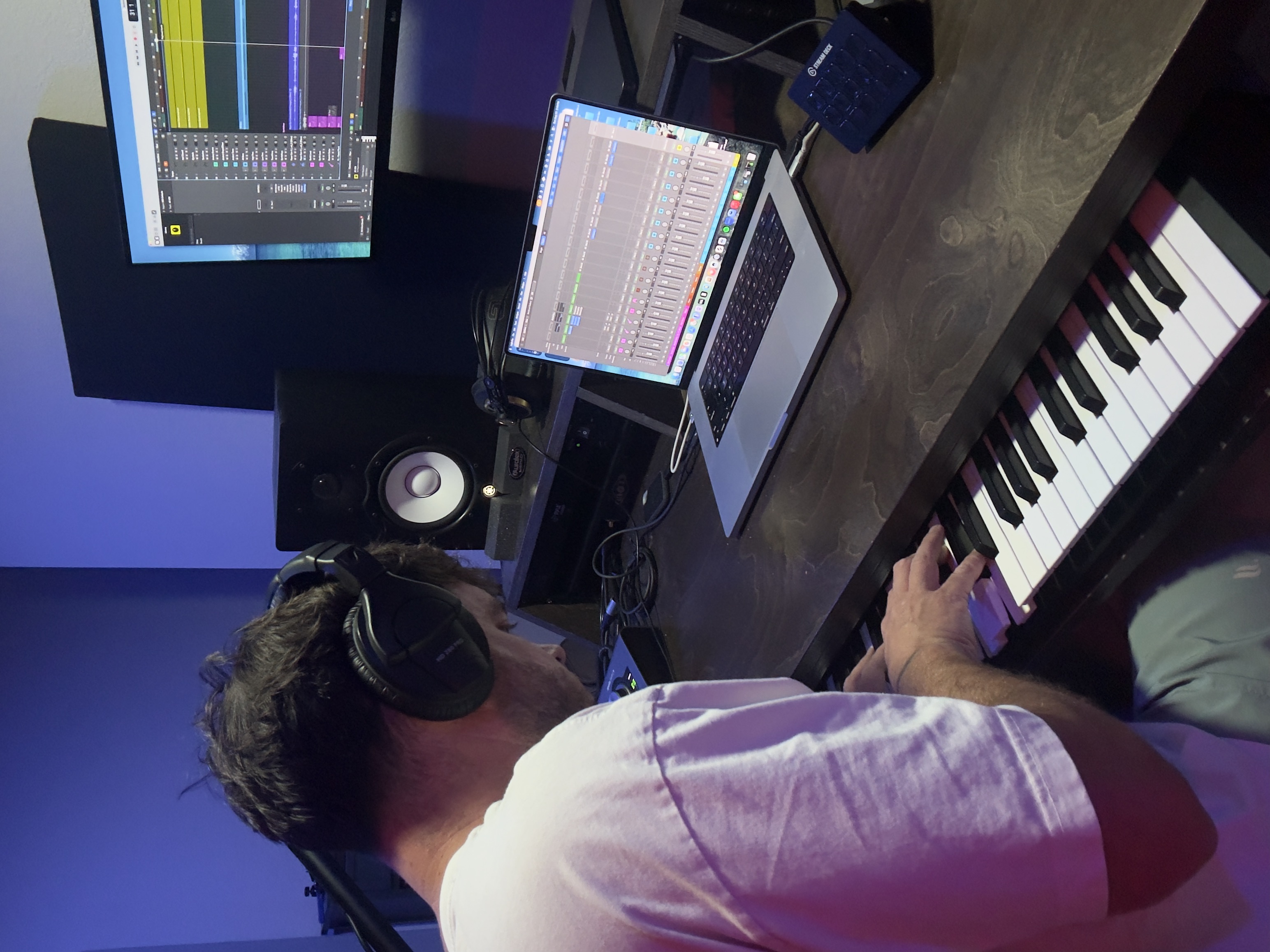Analog synth session