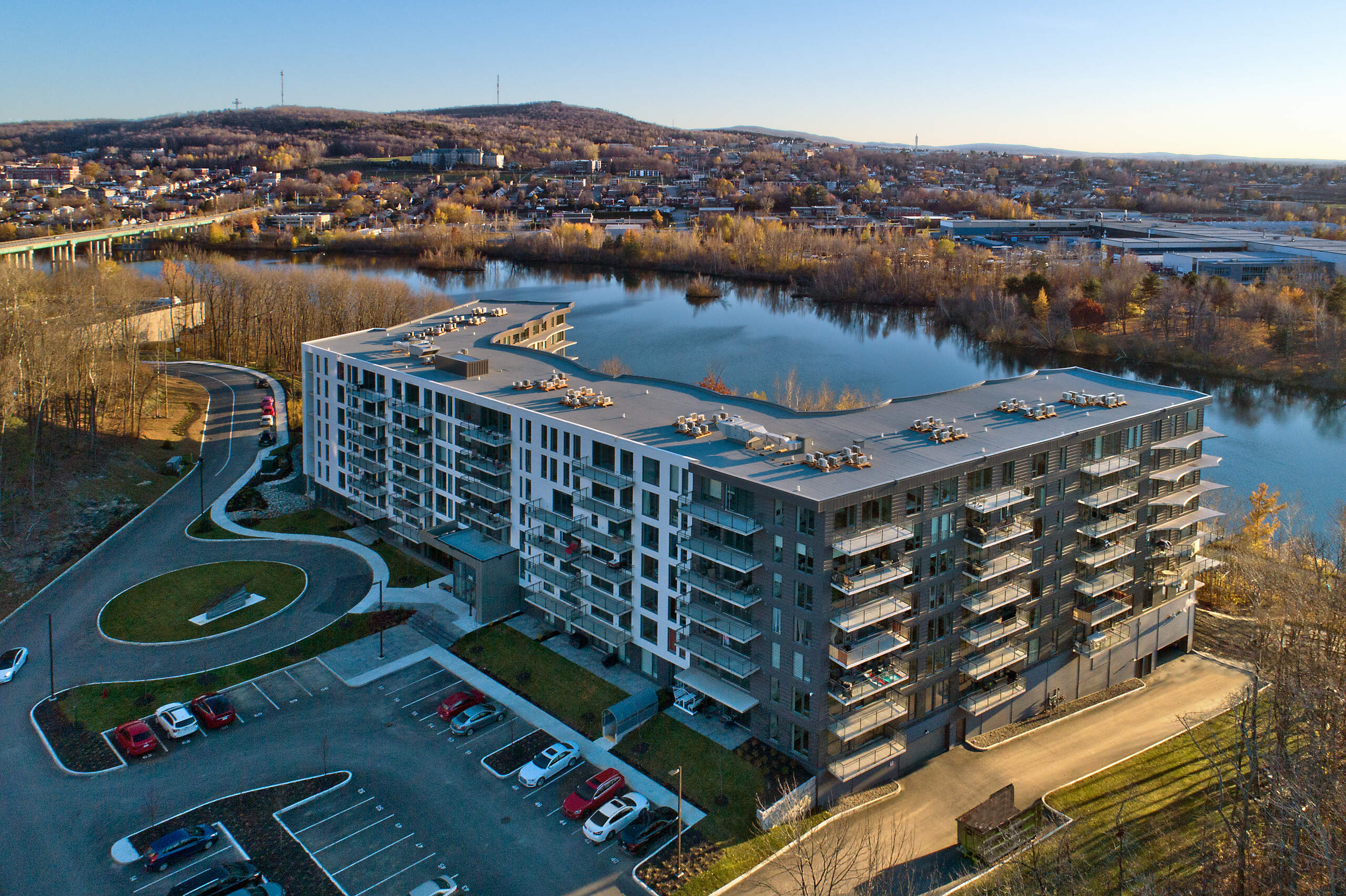 Lumineau Apartments