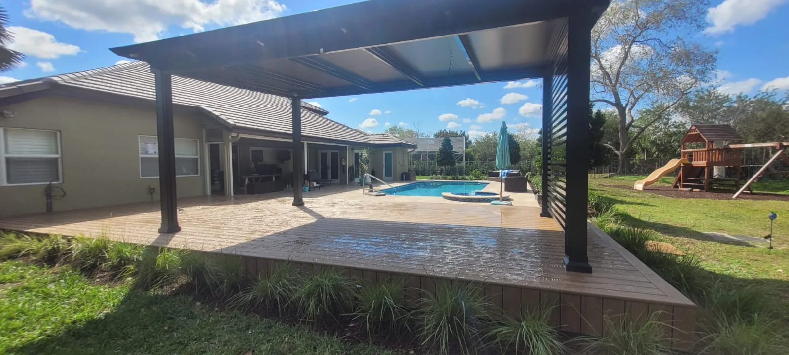 Completed project by Deckmasters of Florida