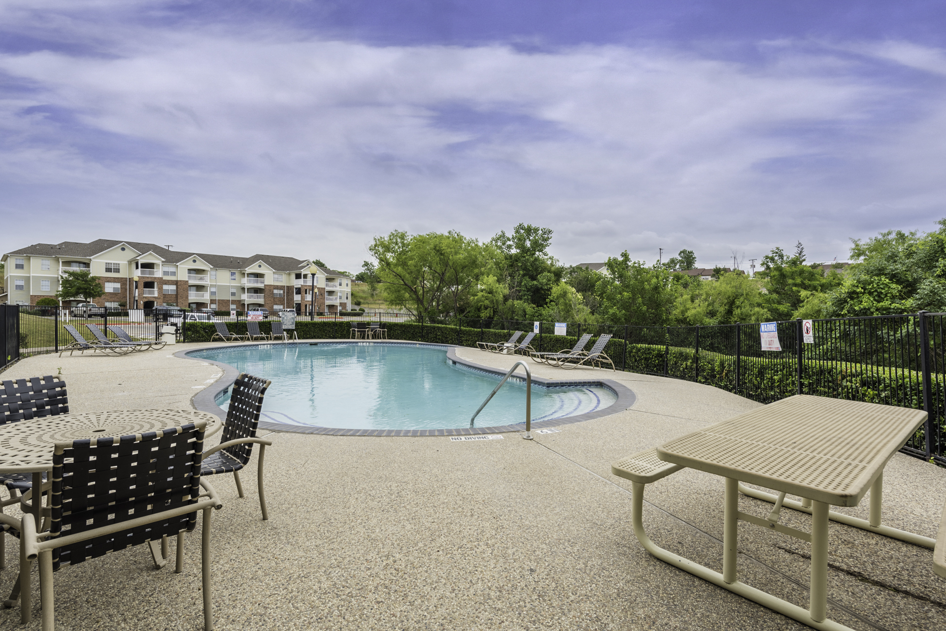 Swimming pool