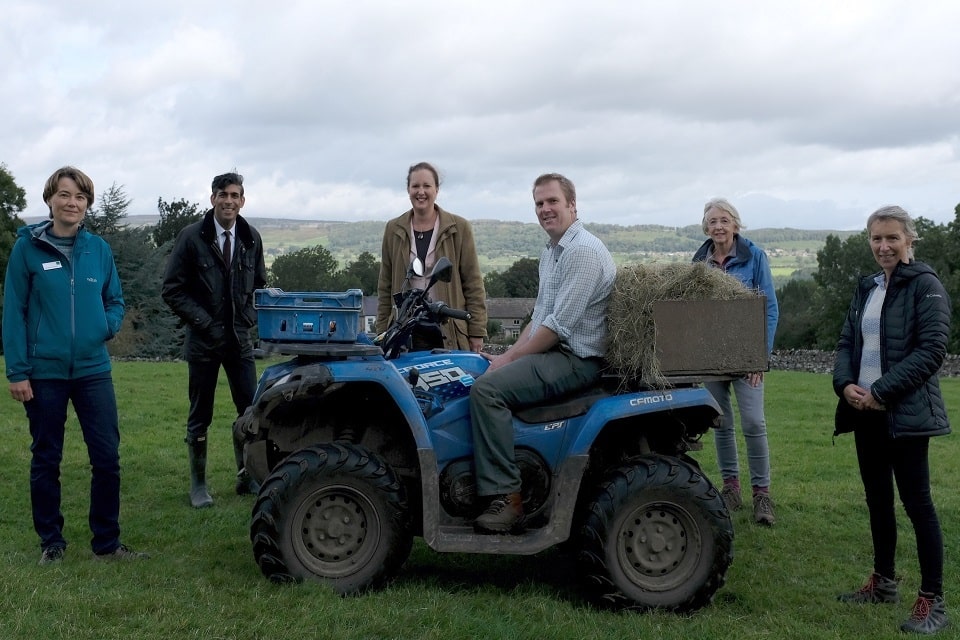 Rishi visits a farm