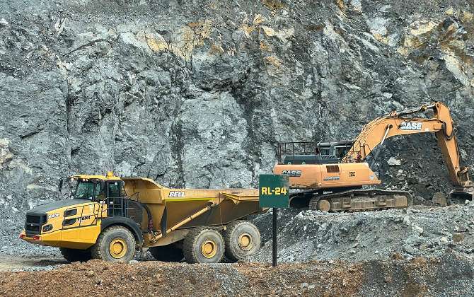 Grader for hire, Neil's Hire and Machinery