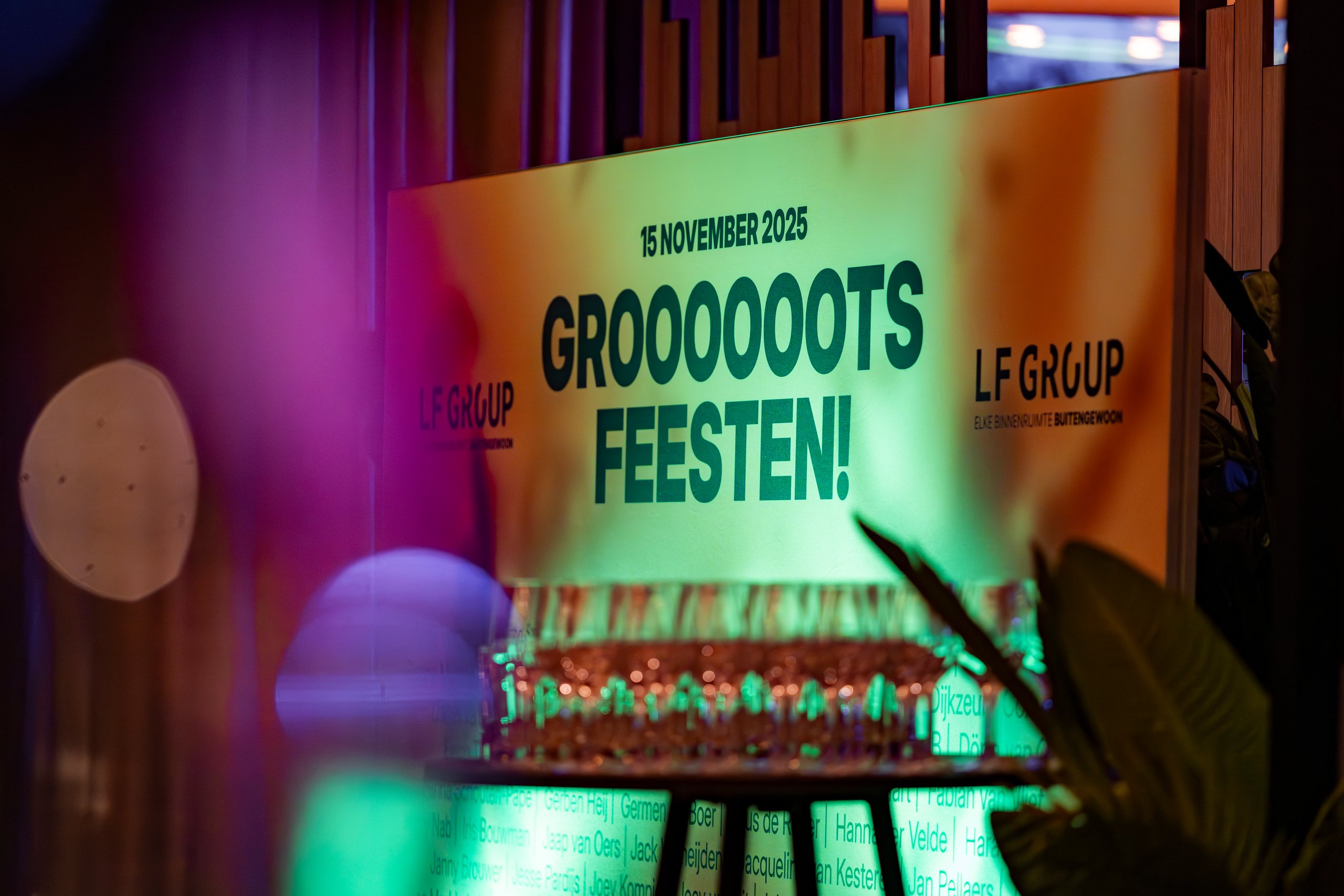 Welkomstbord van LF Group