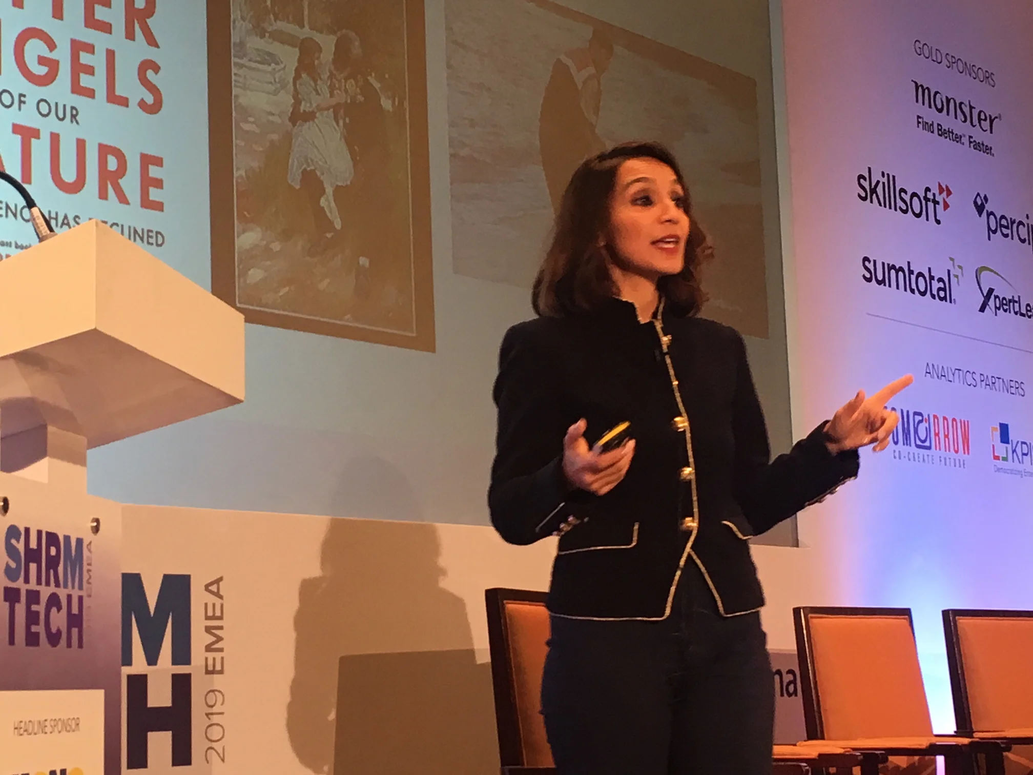  Rana Askoul delivering a powerful closing keynote on the importance of empathy 