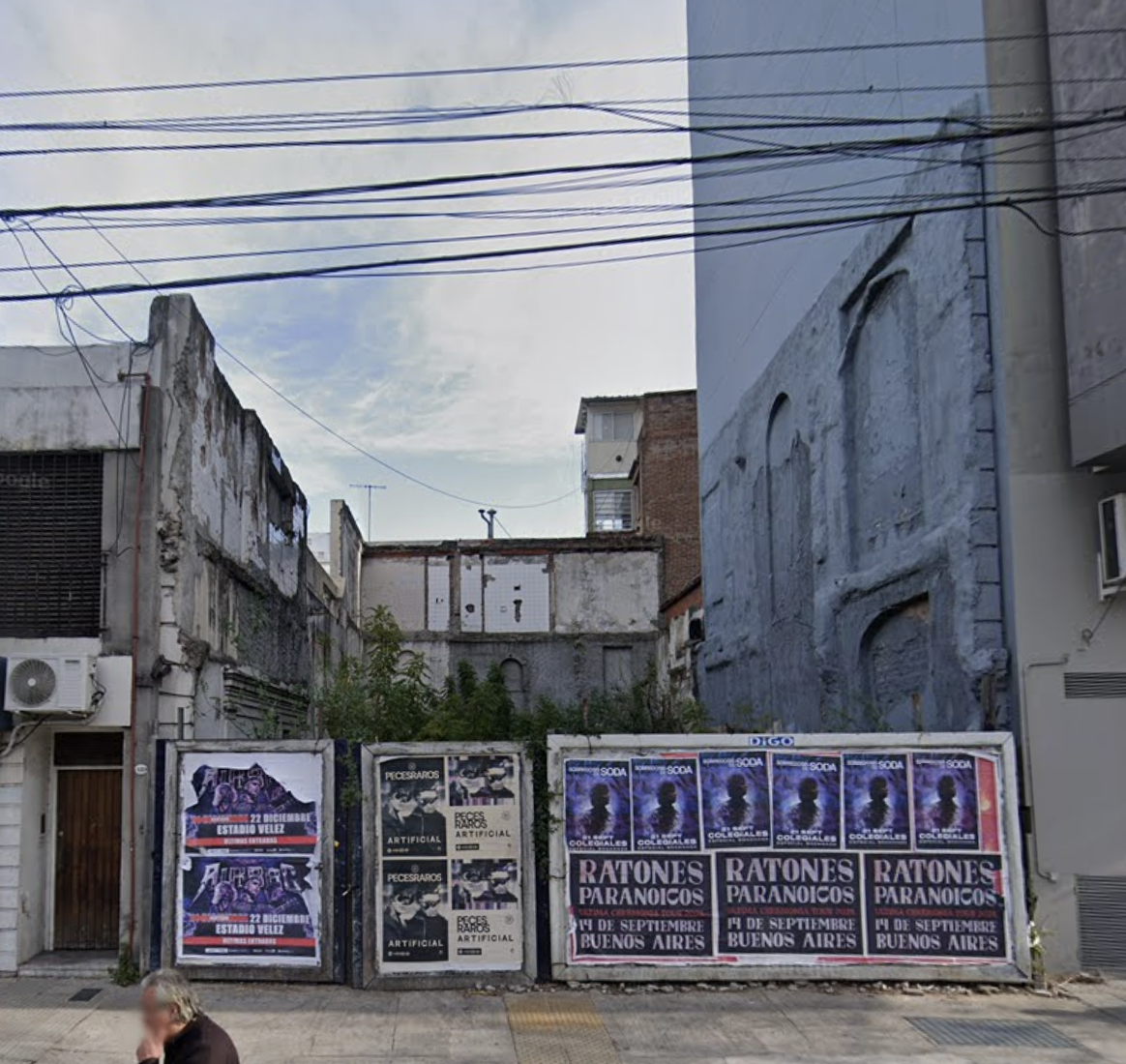 Estado original del terreno en Av. Álvarez Thomas 684