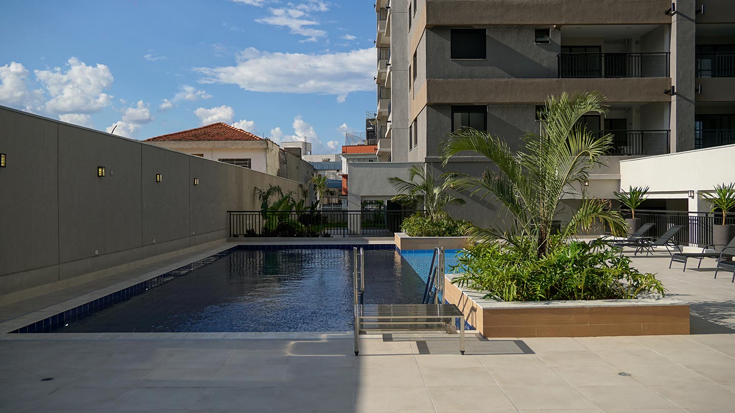 Piscina externa do Urbo Vila Prudente