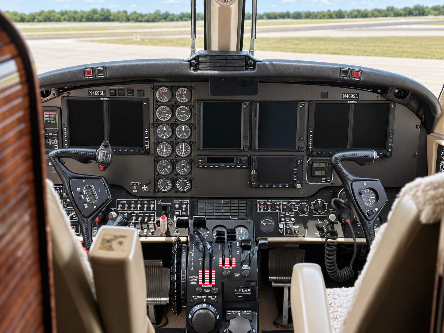 Detailed aircraft cabin