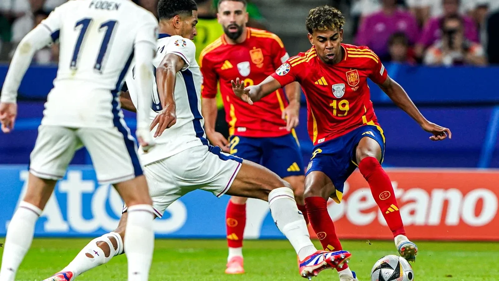 Lamine Yamal, Jude Bellingham, Phil Foden and Dani Carvajal in Euro match