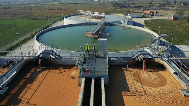 Waterzuiveringsinstallaties die nodig zijn voor het zuiveren van water