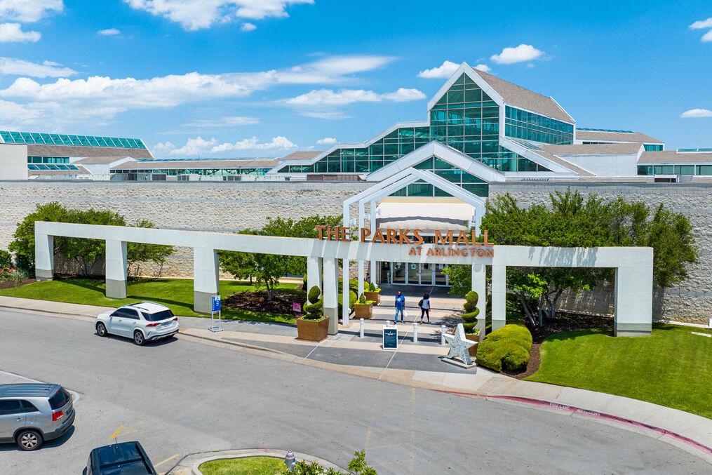 Parks Mall at Arlington stock image