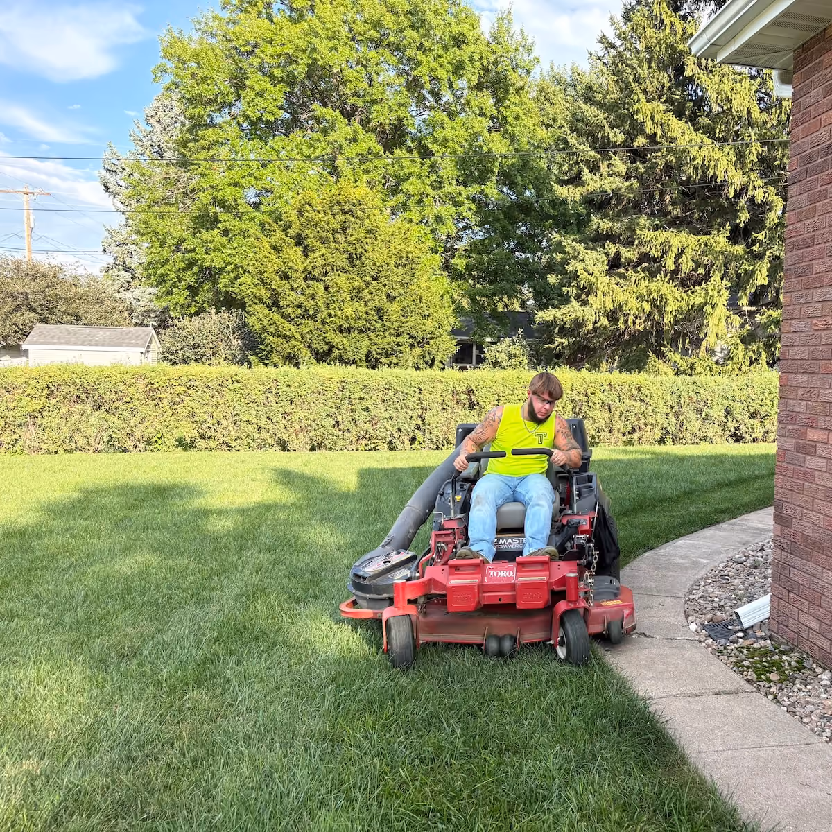 Tweeter’s Turf lawn and turf care for residential properties