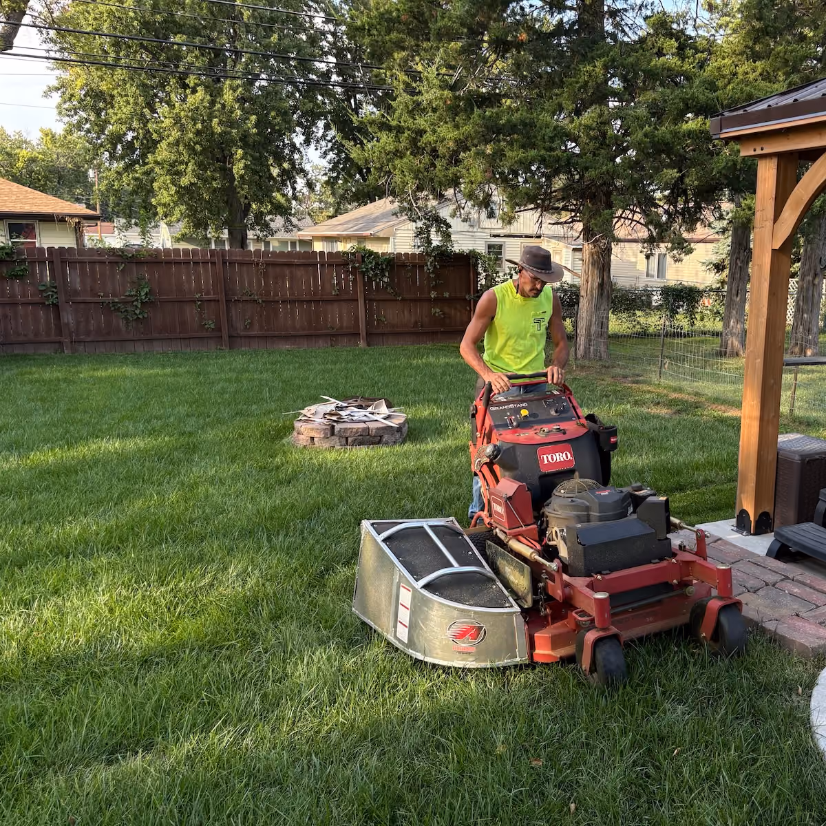 Healthy green lawn maintained by Tweeter’s Turf in Hastings, Nebraska