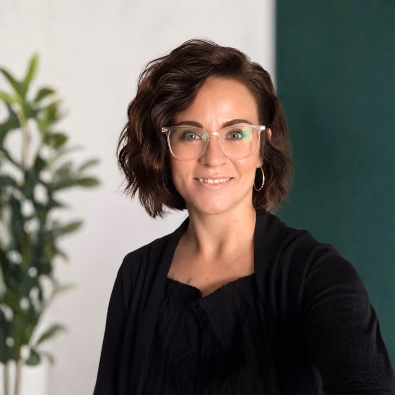 Headshot of administrative assistant, Sam Stumpf