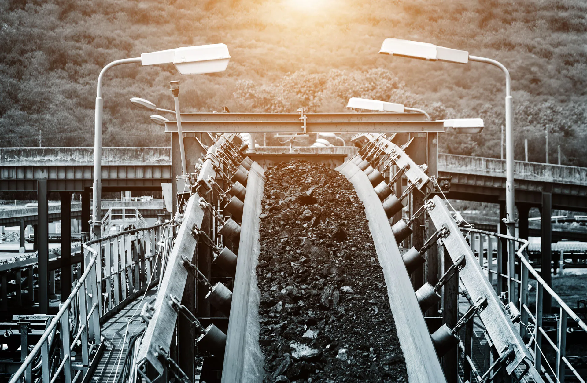 Longwall conveyor structure