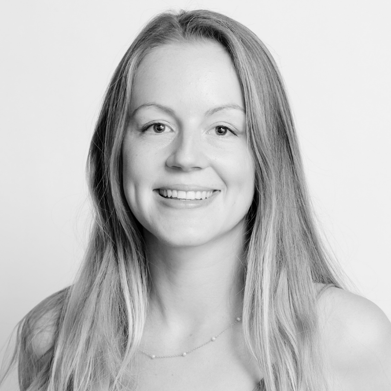 Dr Danielle Holmes